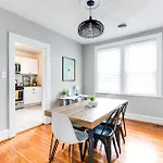 Private Boho Bungalow 10 Minutes To Downtown Rva!